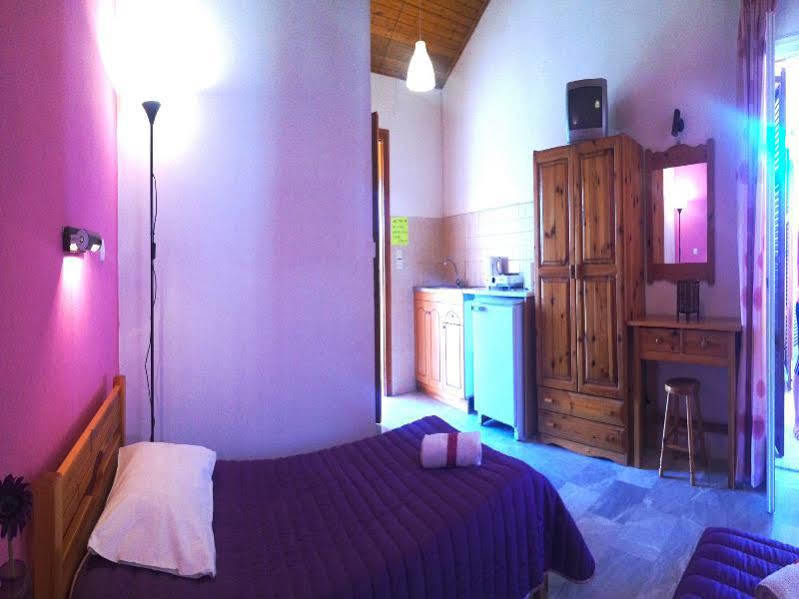 Ionian Breeze Apartments カボス エクステリア 写真