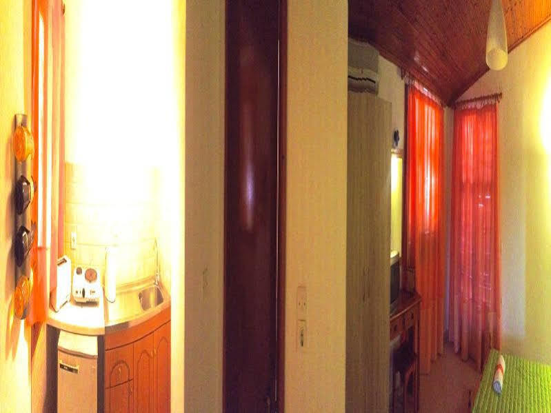 Ionian Breeze Apartments カボス エクステリア 写真