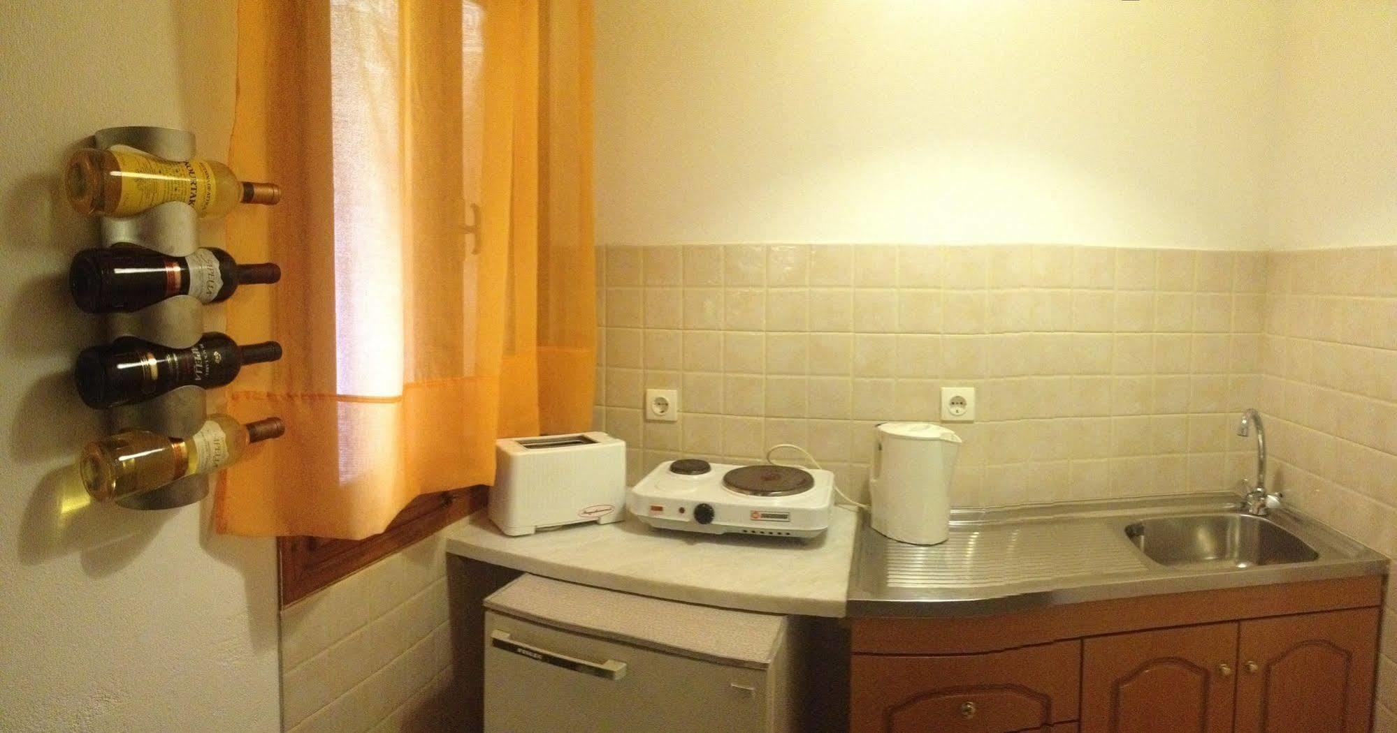Ionian Breeze Apartments カボス エクステリア 写真